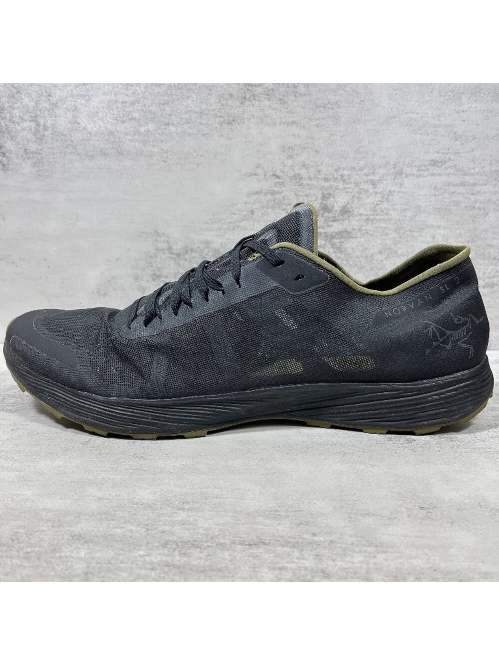Arc'teryx Norvan SL 2 Lightweight Trail Running Shoes - Men's Size 11 - Black